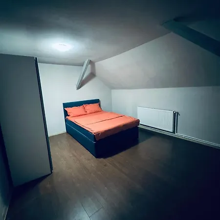 Serbian House Bed & Breakfast 3*