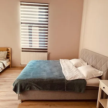 Serbian House לינה וארוחת בוקר 3*