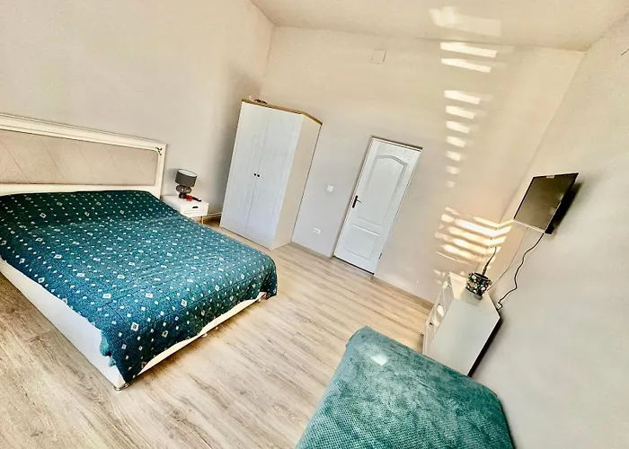 Bed & Breakfast Serbian House